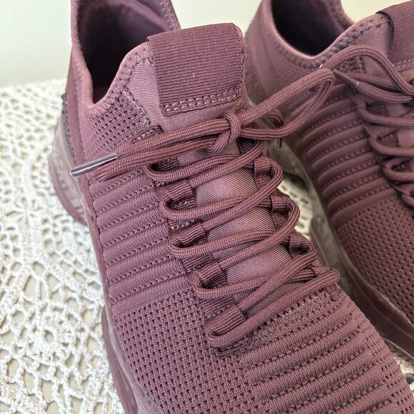 TORRID Women's 10WW Burgundy Chunky Active Sneaker Lace Up Jewels NWOT Active - Picture 13 of 13